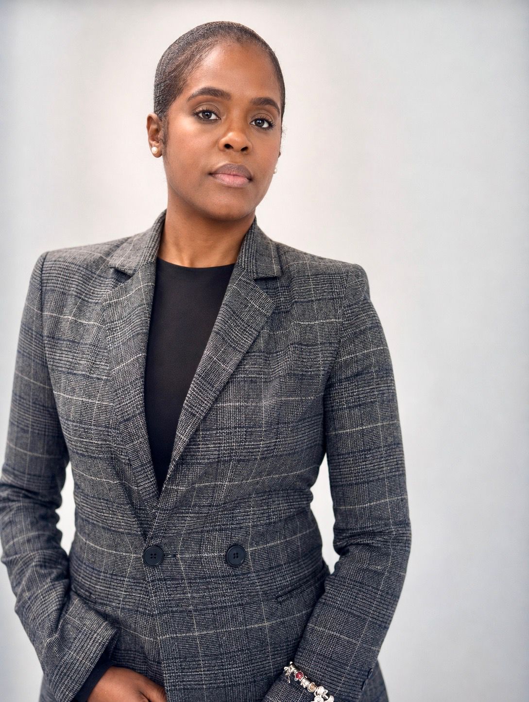 Rohna Rowe headshot
